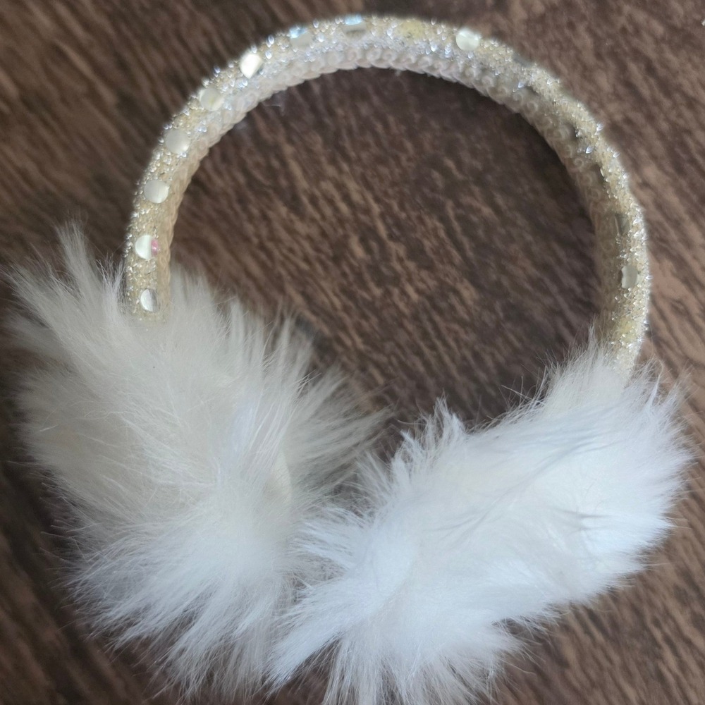 AMERICAN GIRL Earmuffs Kids‎ 18 Inch Doll White Gold Sequin Faux Fur Accessory